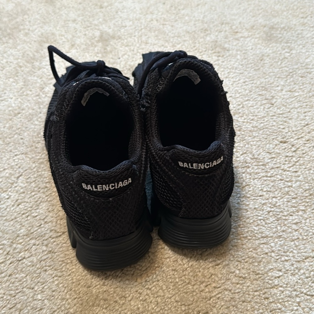 Balenciaga Phantom Sneakers - Picture 4 of 6